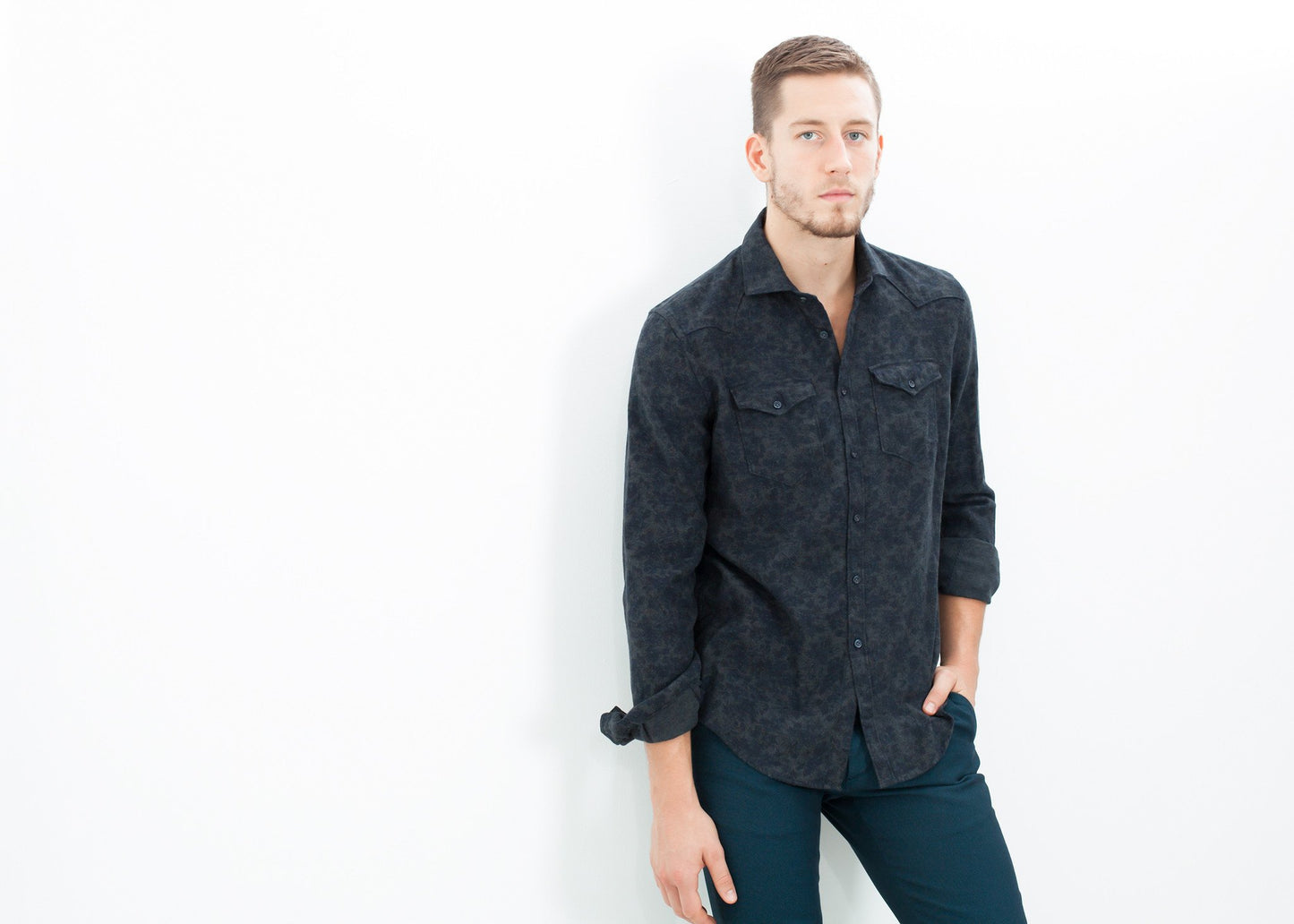 Western Arkansas Button-Up in Dark Hash Floralff cf b