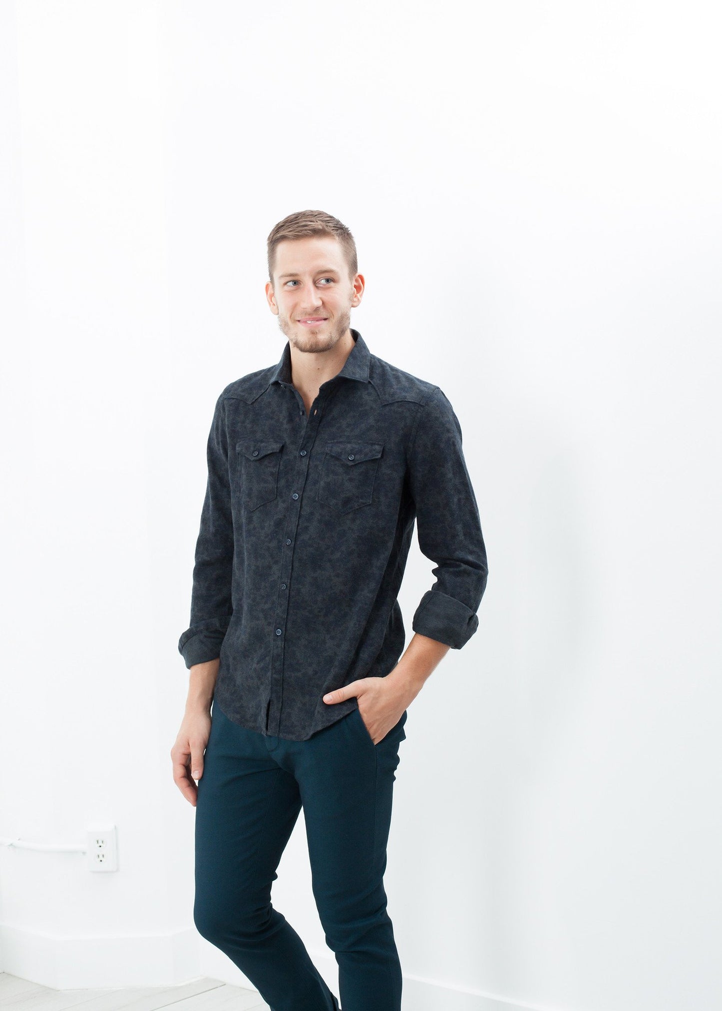 Western Arkansas Button-Up in Dark Hash Floralff cf b